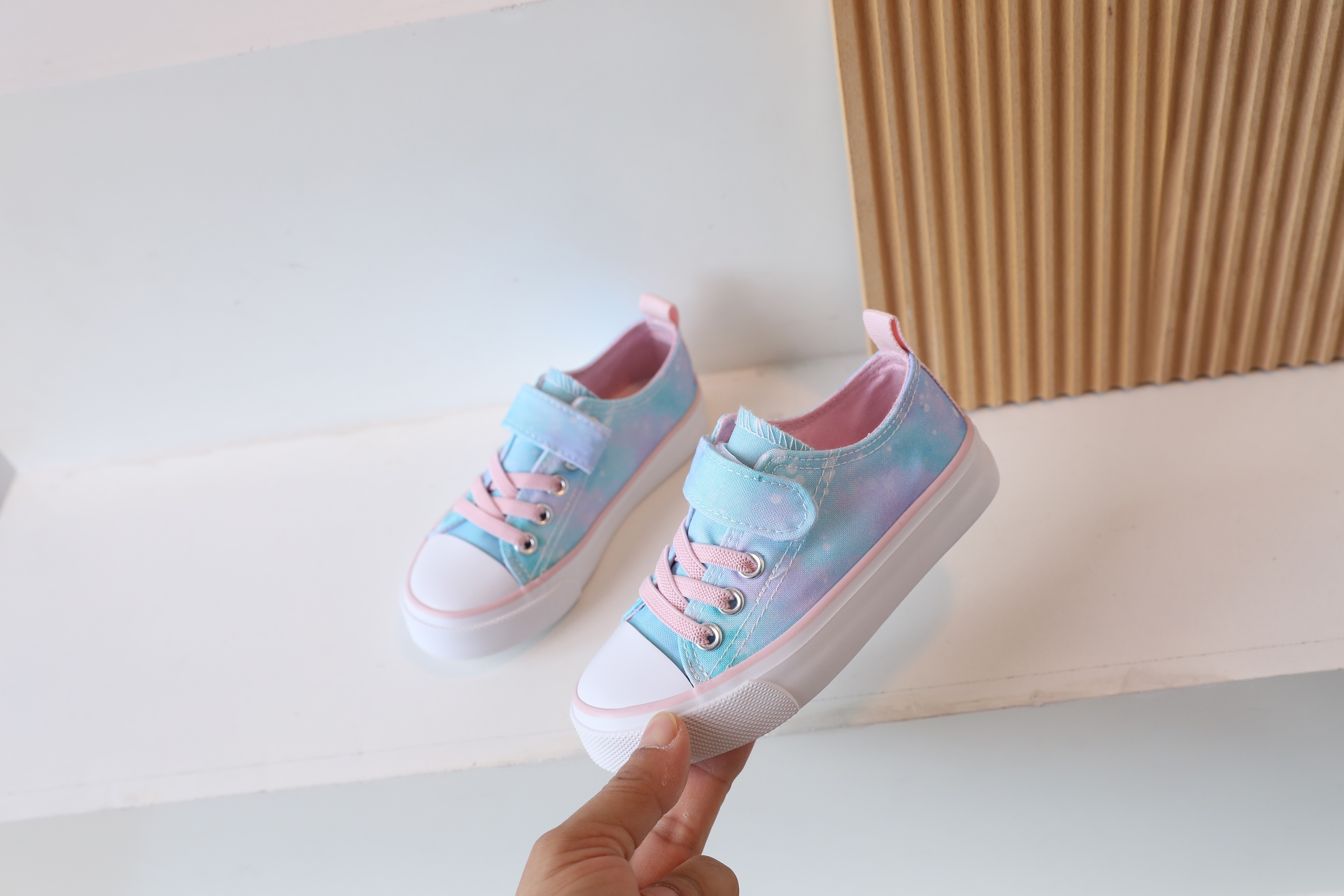 girls trendy breathable canvas skate shoes with assorted colors outdoor low top anti slip flat walking sneakers details 1
