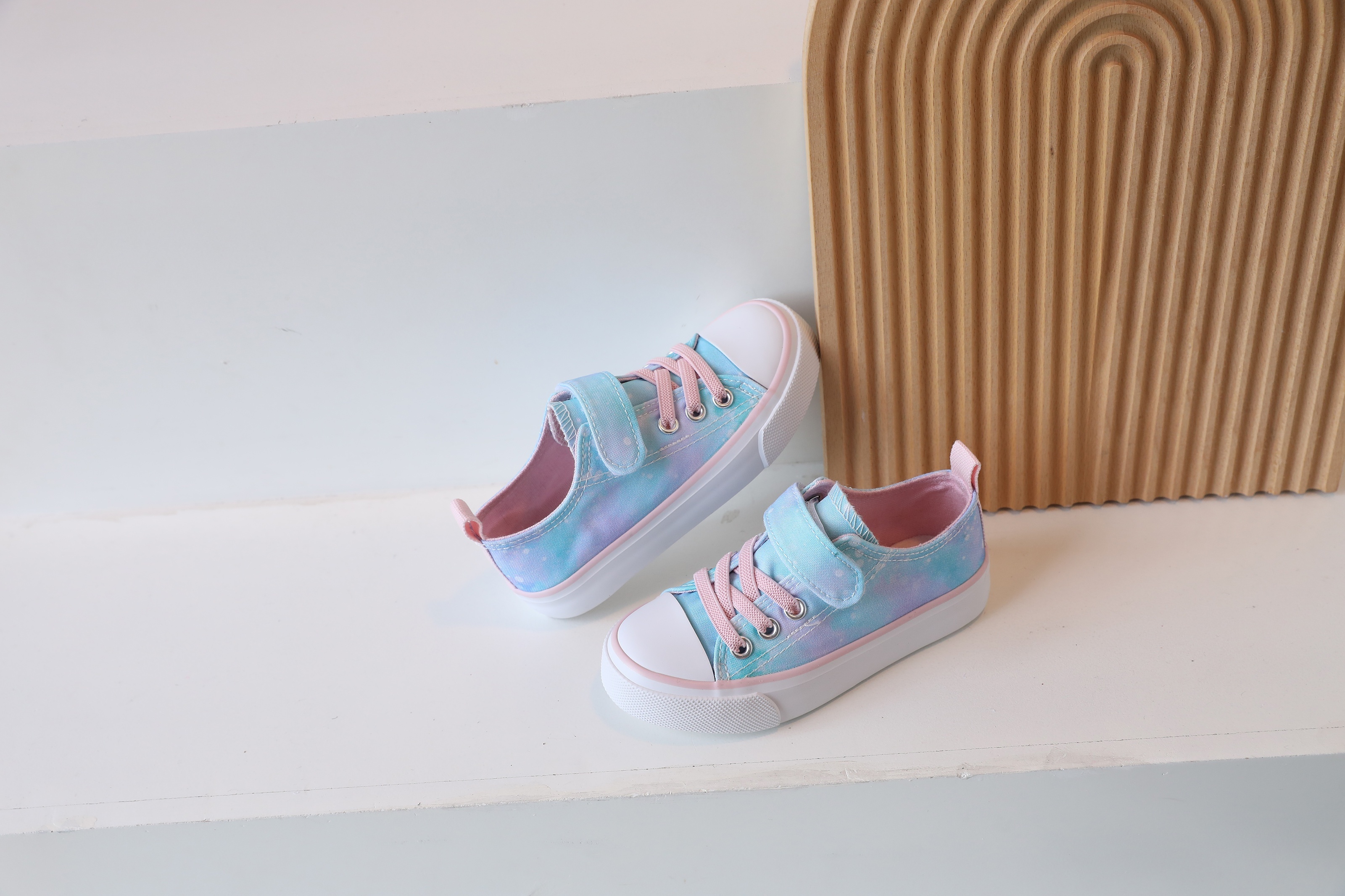 girls trendy breathable canvas skate shoes with assorted colors outdoor low top anti slip flat walking sneakers details 2
