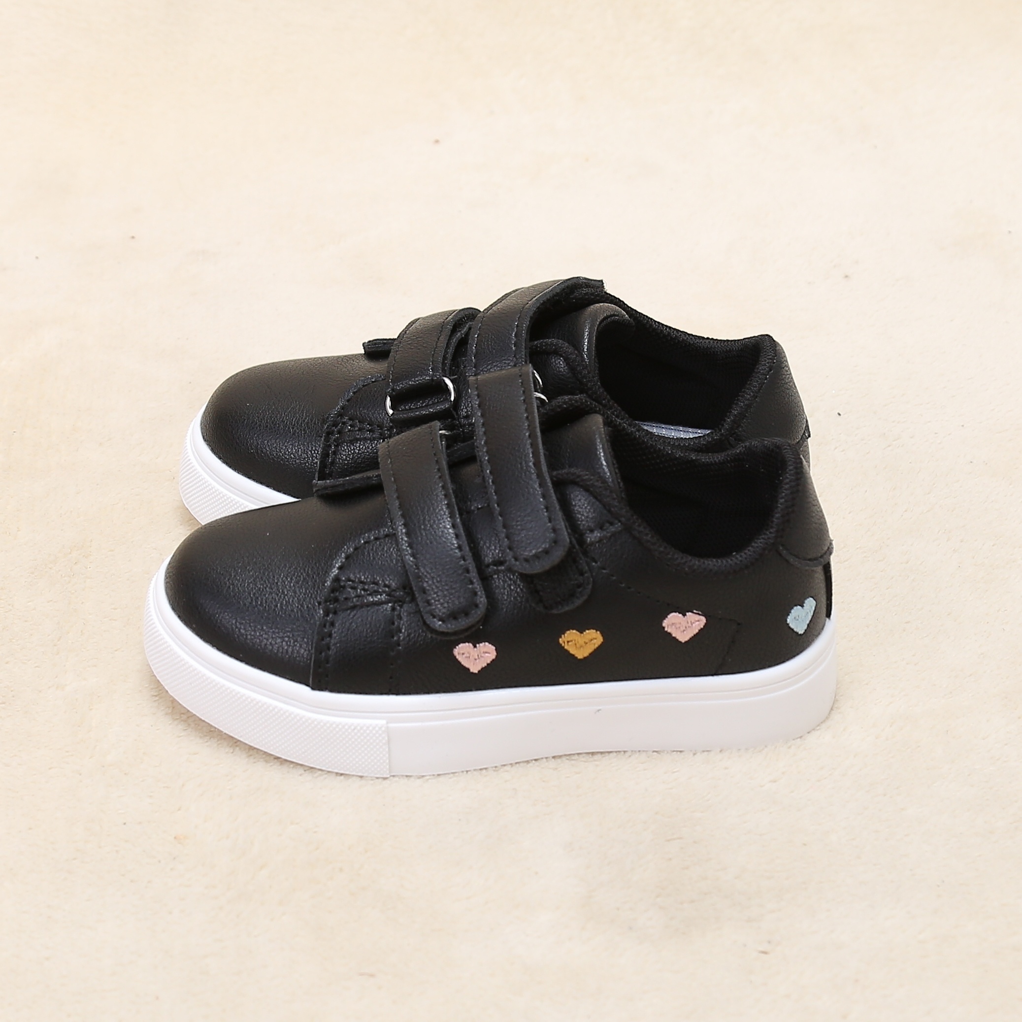 casual cute low top sneakers for girls lightweight anti slip sneakers for outdoor walking running details 4
