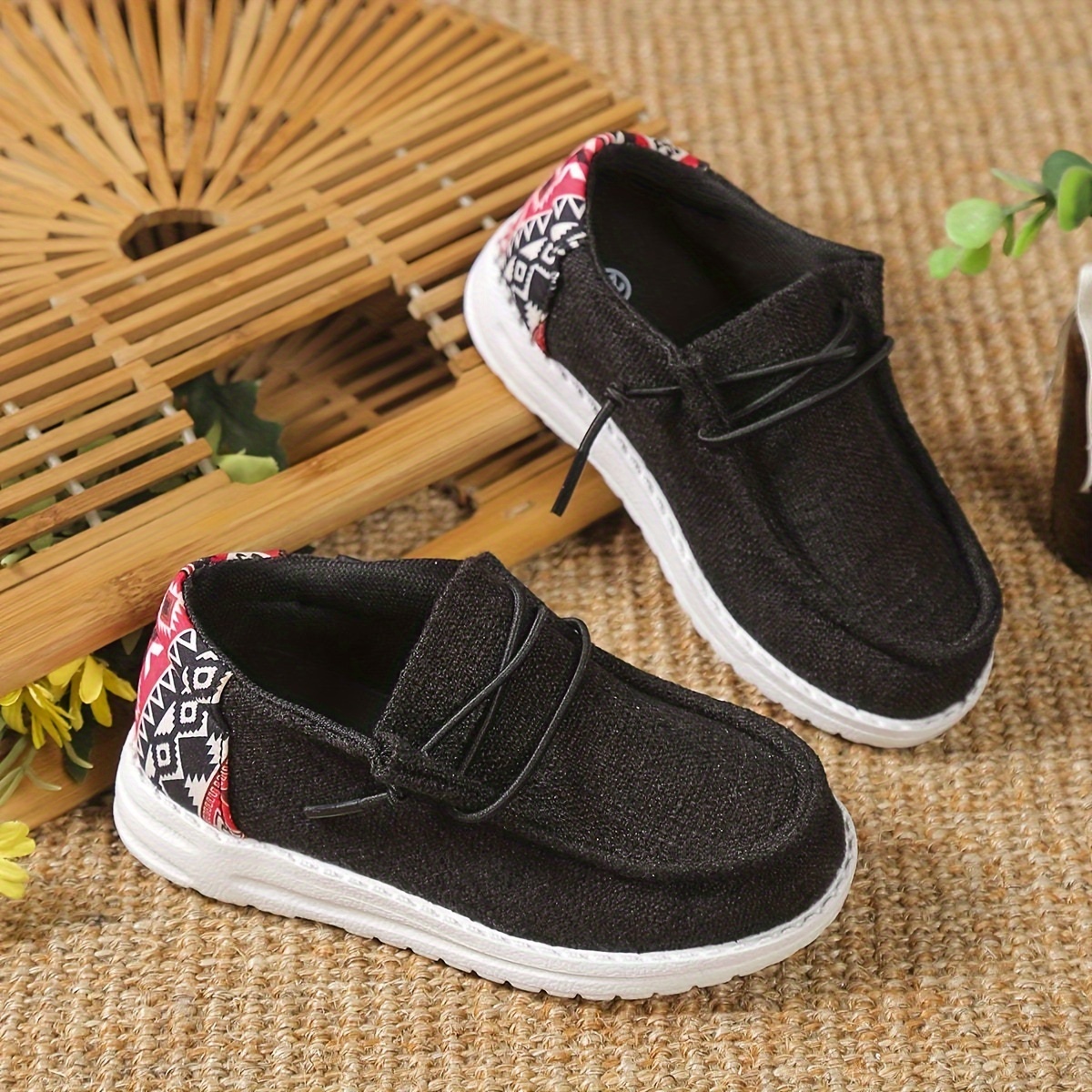 casual comfortable low top sneakers for girls breathable lightweight wear resistant sneakers for details 1