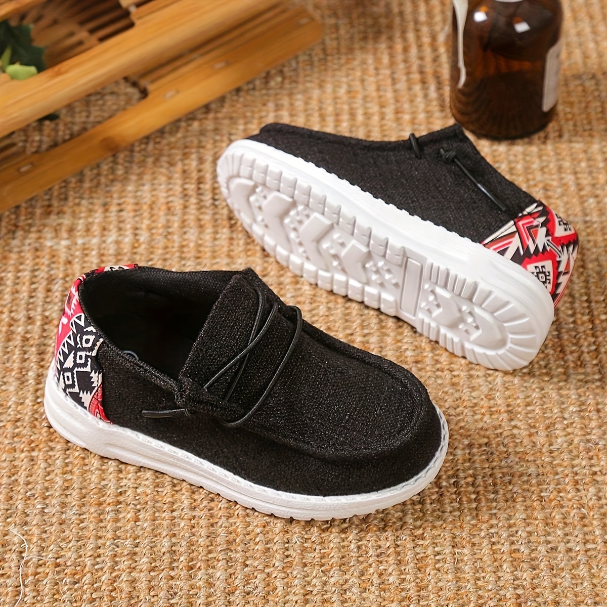 casual comfortable low top sneakers for girls breathable lightweight wear resistant sneakers for details 2